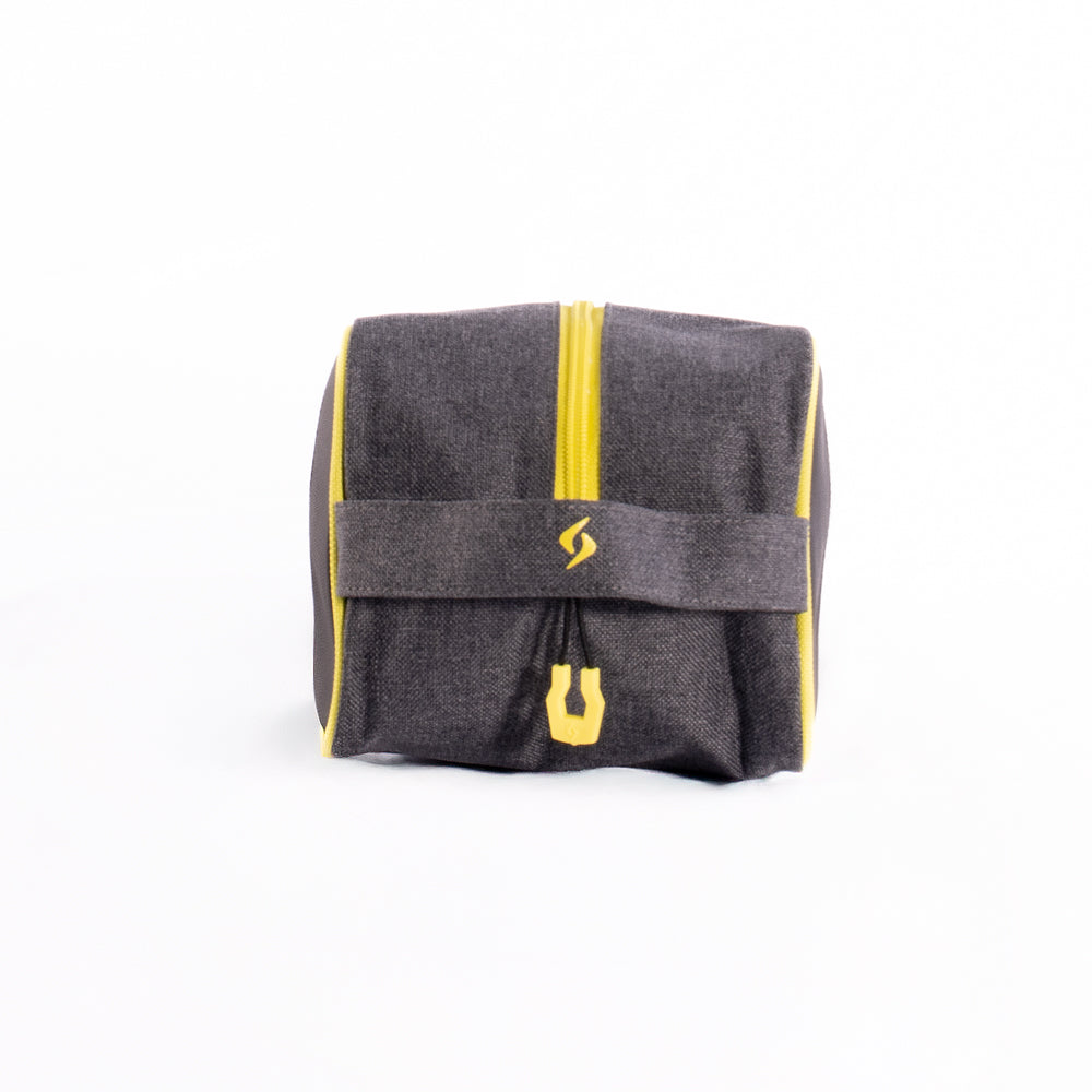 NECESER SIUX TRAIL NEGRO